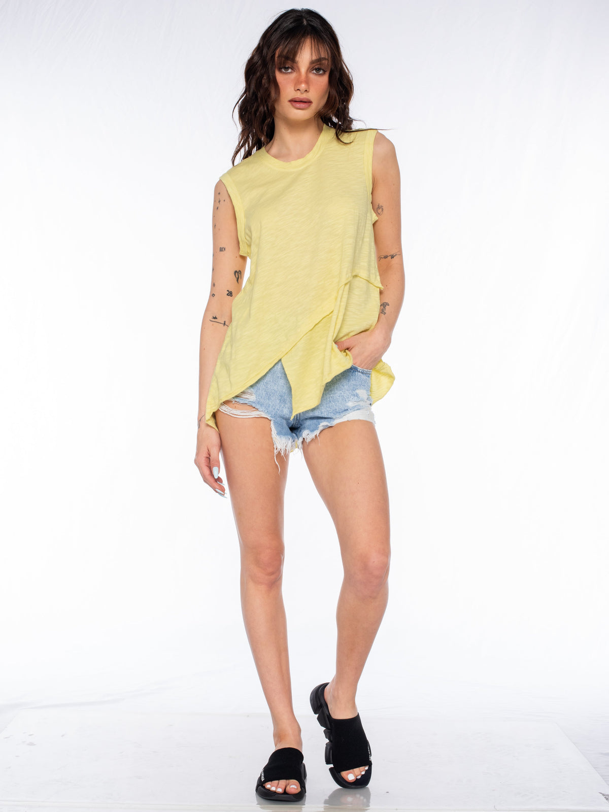 Crossover Hem Shirttail Shell